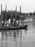 1940 Alfianello (BS) Sul fiume Oglio Barca pontieri remi - 02