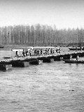 1940 Trino Vercellese - Fasi e particolari del gittamento di ponti su barche 05