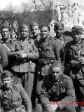 1941 24 aprile - Vercelli - Giardini della stazione - Miazzo, Segato e altri