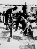 01.Foto d'epoca-sepolture di nostri caduti nel cimitero campale di Dubovikovo